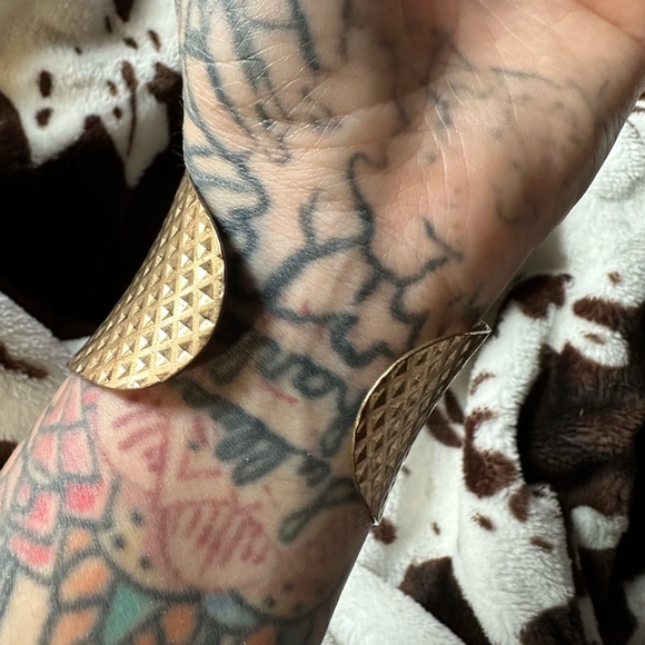 Rough armour dark academia grunge copper bracelet cuff styled - Picture 2 of 5